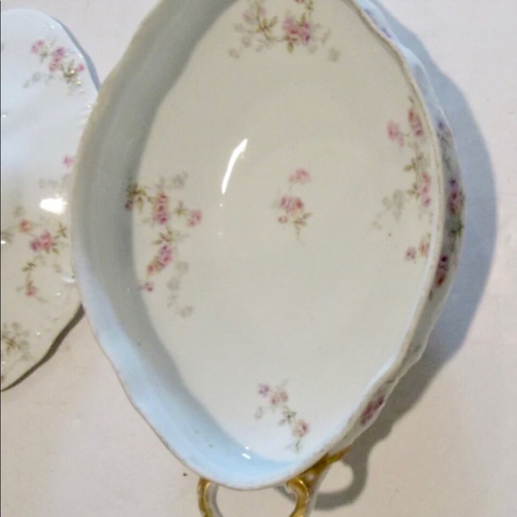 Porcelain Theodore  Haviland Covered Serving Bowl. - Picture 3 of 7